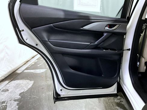 Certified 2023 MAZDA CX-9 Touring Plus image 18