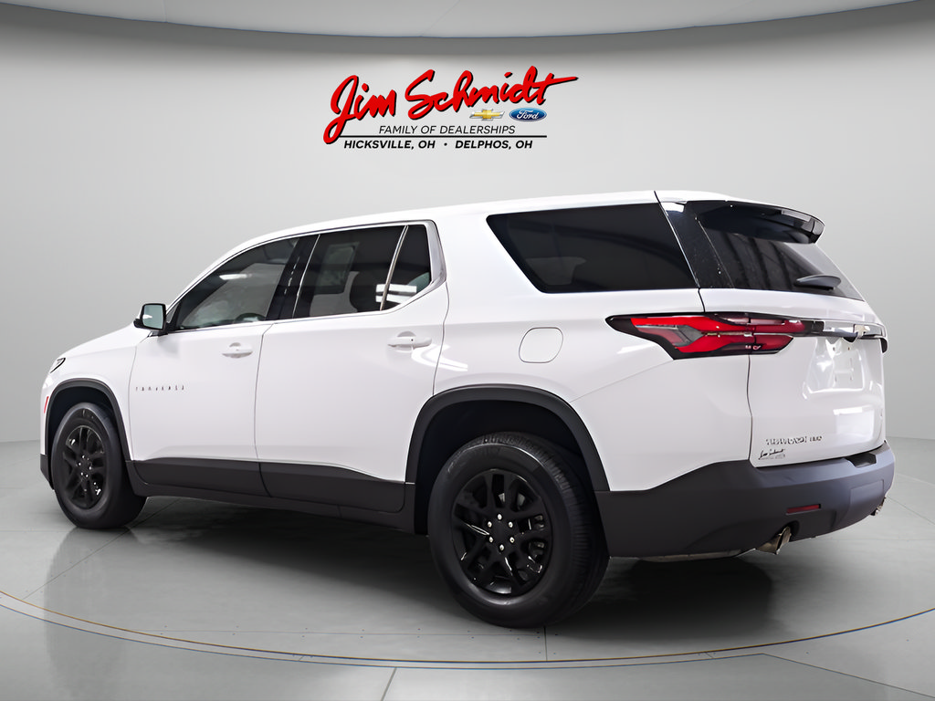 Used 2023 Chevrolet Traverse LS w/ Safety Package AWD/4WD image 4
