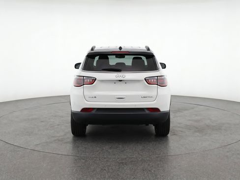 Used 2025 Jeep Compass Limited AWD/4WD image 7