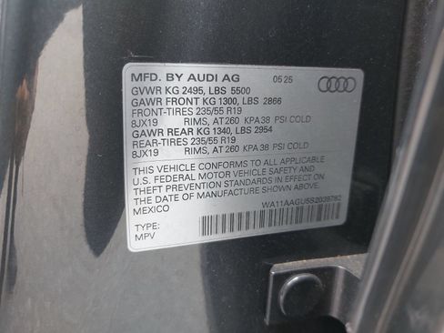 Certified 2025 Audi Q5 Premium w/ Convenience Package AWD/4WD image 11