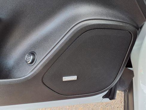 Used 2020 Chevrolet Blazer Premier w/ Driver Confidence II Package image 15