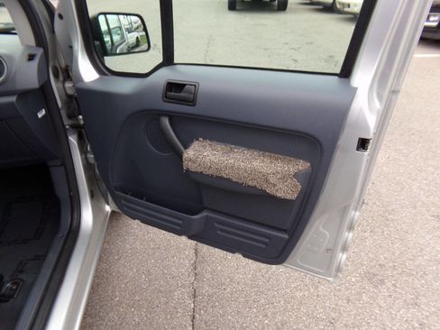 Used 2012 Ford Transit Connect XLT image 18