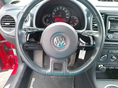 Used 2012 Volkswagen Beetle 2.0T image 13
