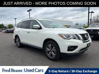 Used 2019 Nissan Pathfinder SV AWD/4WD video 1