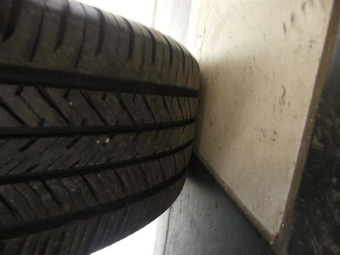 Used 2020 Mercedes-Benz GLB 250 4MATIC w/ Premium Package image 38