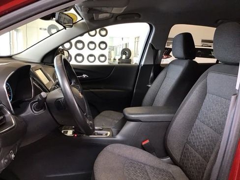 Used 2022 Chevrolet Equinox LT image 30