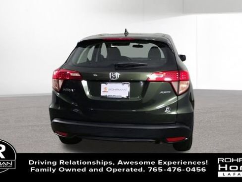 Used 2018 Honda HR-V LX image 8