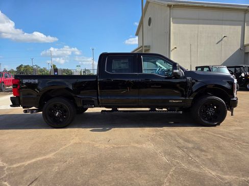 New 2026 Ford F250 Lariat w/ Black Appearance Package AWD/4WD image 4