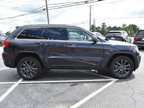 Used 2013 Jeep Grand Cherokee Altitude RWD image 5