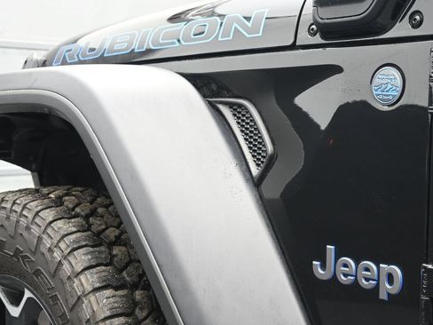 Used 2022 Jeep Wrangler Unlimited Rubicon 4xe w/ Safety Group AWD/4WD image 11