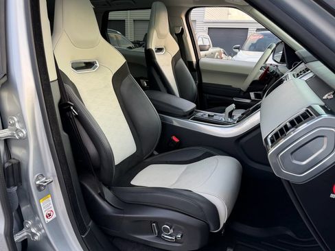 Used 2019 Land Rover Range Rover Sport SVR AWD/4WD image 19