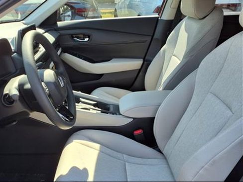 Used 2025 Honda Accord LX image 4