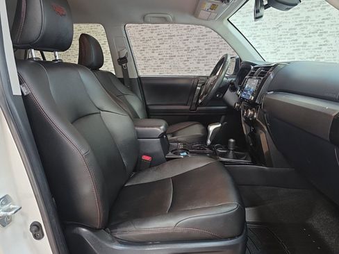 Used 2021 Toyota 4Runner TRD Off-Road Premium image 11