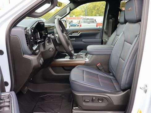 New 2026 Chevrolet Silverado 1500 High Country image 4