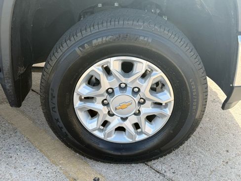Used 2024 Chevrolet Silverado 2500 LTZ image 22