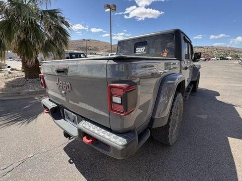 Used 2021 Jeep Gladiator Rubicon AWD/4WD image 5