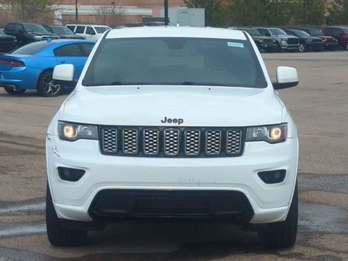 Used 2020 Jeep Grand Cherokee Altitude image 8