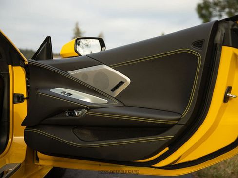 Used 2025 Chevrolet Corvette Stingray Premium Cpe w/ Z51 Performance Package image 30