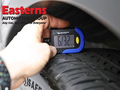 Used 2024 Mitsubishi Outlander SE image 28