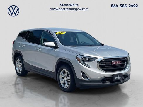 Used 2019 GMC Terrain SLE FWD image 1
