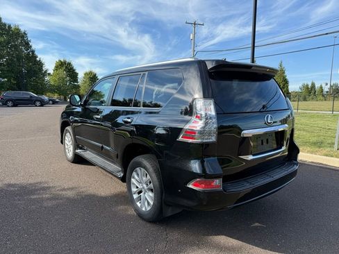 Used 2019 Lexus GX 460 image 6
