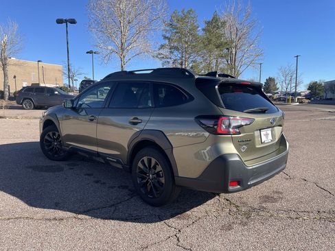 Used 2025 Subaru Outback Onyx Edition image 5