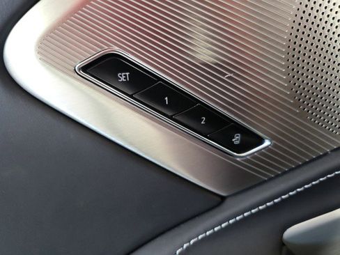 Used 2022 Chevrolet Corvette Stingray Premium Conv w/ Z51 Performance Package image 25