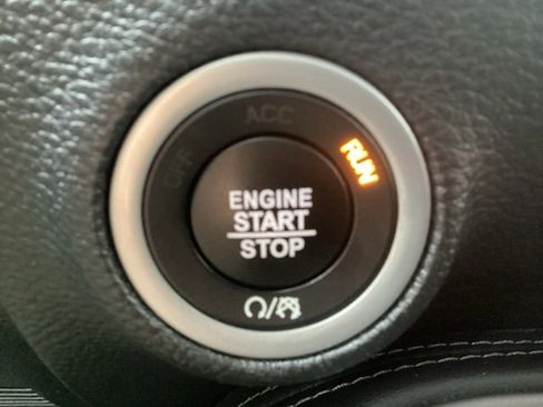 Used 2023 Dodge Challenger SXT image 19