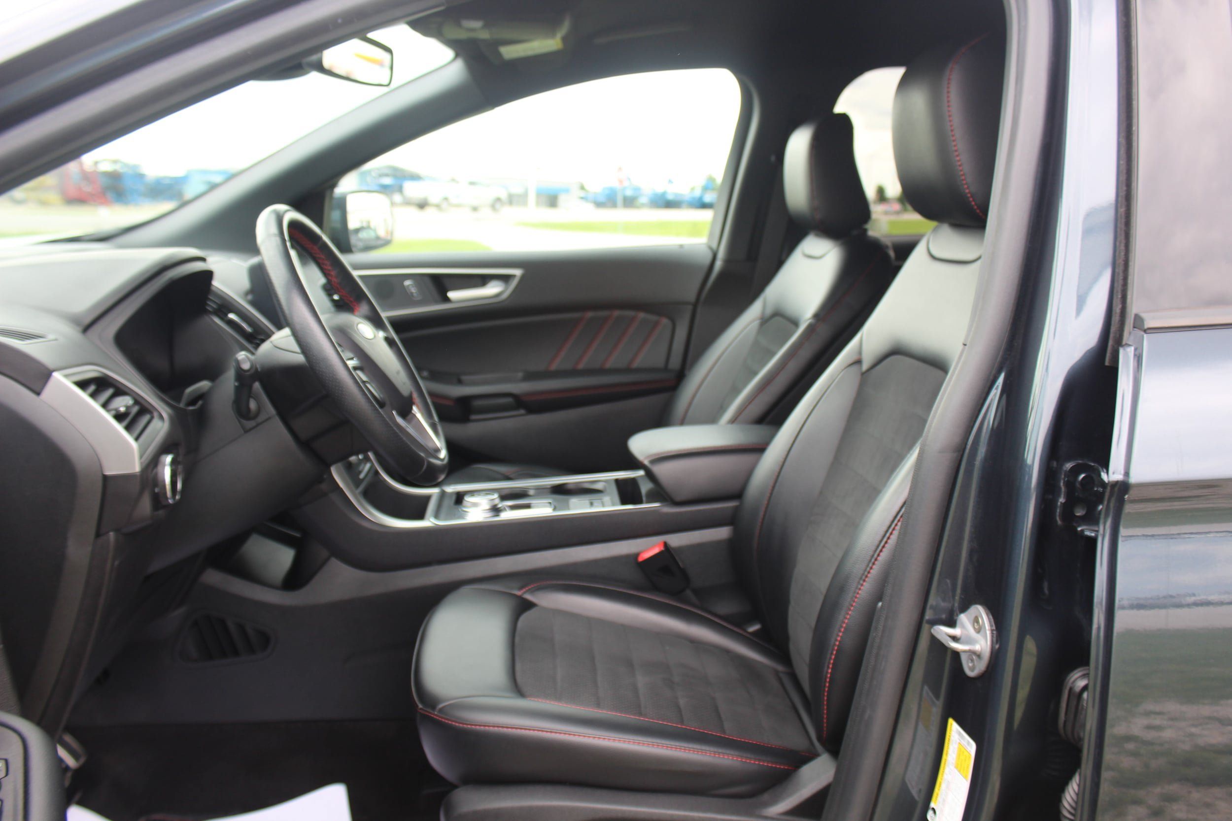 Used 2024 Ford Edge ST-Line AWD/4WD image 18