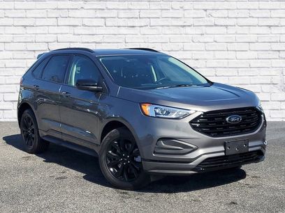 New 2024 Ford Edge SE w/ Black Appearance Package