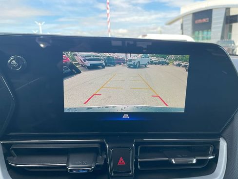 Used 2024 Chevrolet TrailBlazer LT w/ Convenience Package image 19