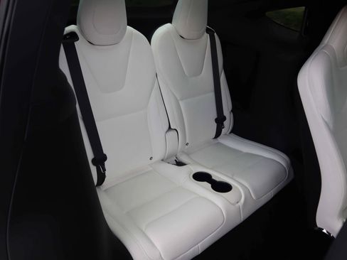 Used 2019 Tesla Model X Long Range AWD/4WD image 5