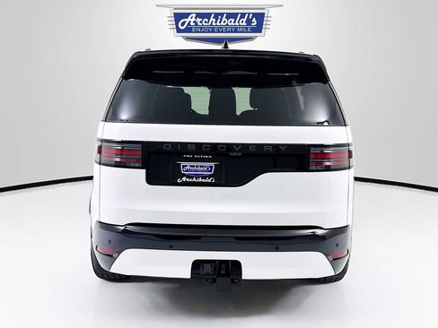 Used 2025 Land Rover Discovery Dynamic SE AWD/4WD image 6