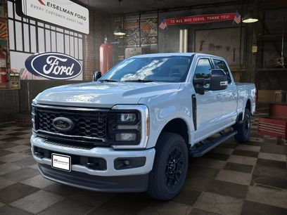 New 2026 Ford F250 Lariat w/ Black Appearance Package