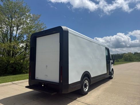 Used 2024 Chevrolet Brightdrop 600 w/ Commercial Equipment Package AWD/4WD image 3