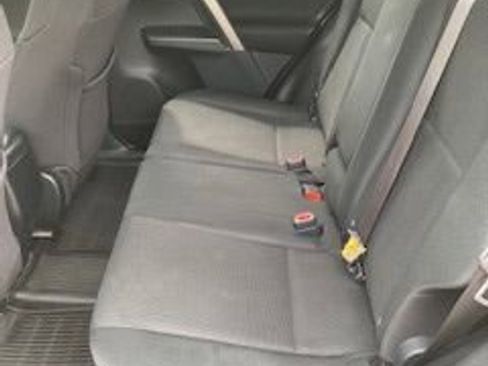 Used 2018 Toyota RAV4 LE w/ All Weather Liner Package FWD image 11