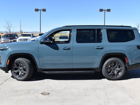 New 2026 Jeep Grand Wagoneer Limited AWD/4WD image 8