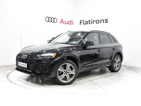 Used 2025 Audi Q5 2.0T Premium w/ Convenience Plus Package image 5