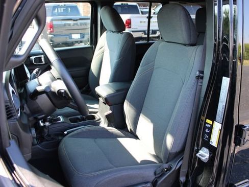 Used 2026 Jeep Wrangler Unlimited Sport AWD/4WD image 14
