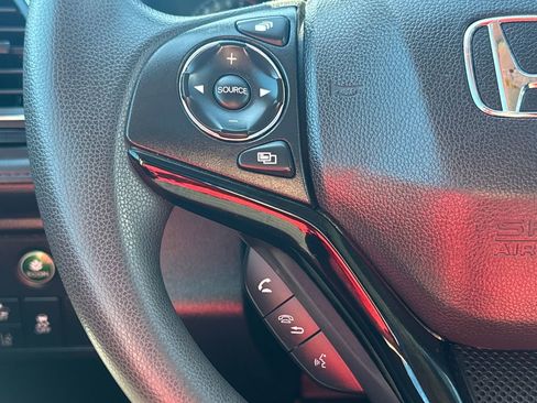 Used 2019 Honda HR-V EX image 19