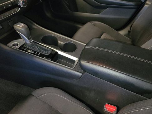 Used 2025 Nissan Altima 2.5 SV FWD image 26