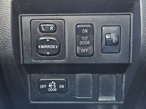 Used 2014 Toyota Tundra SR5 image 22