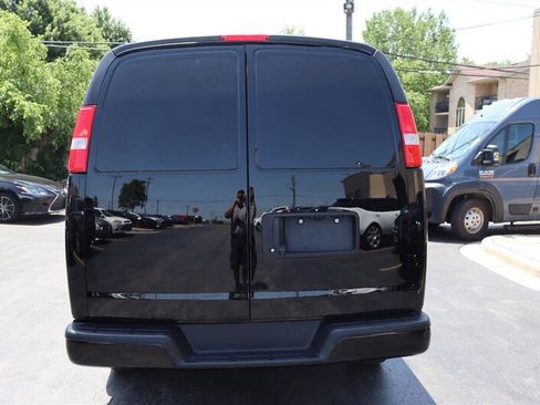 Used 2021 Chevrolet Express 2500 w/ Driver Convenience Package RWD image 6