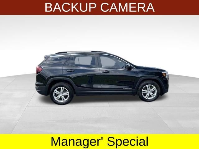 Used 2024 GMC Terrain SLE w/ Driver Convenience Package FWD image 8
