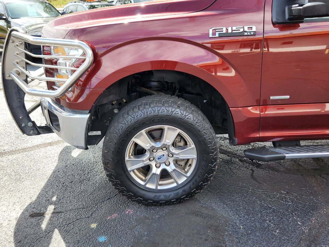 Used 2015 Ford F150 XLT w/ Equipment Group 301A Mid AWD/4WD image 13