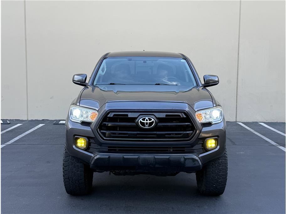 Used 2017 Toyota Tacoma SR w/ Tow Package AWD/4WD image 3