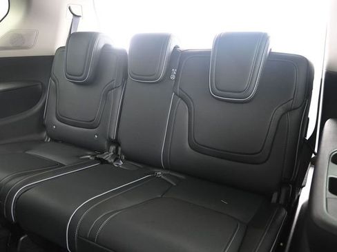 New 2026 INFINITI QX80 Luxe w/ Cargo Package image 25