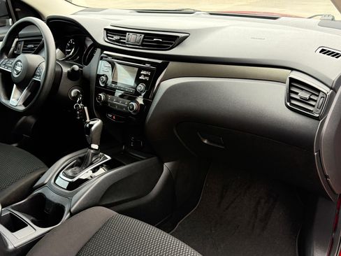 Used 2018 Nissan Rogue Sport S w/ S Appearance Package image 28