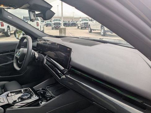 Used 2025 BMW 530i image 20