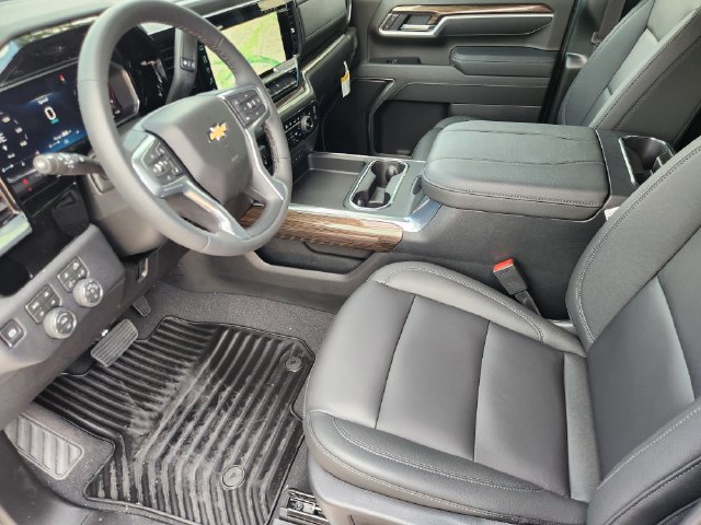 New 2026 Chevrolet Silverado 3500 LT w/ All Star Edition AWD/4WD image 4